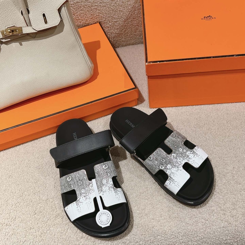 H**mes slippers
